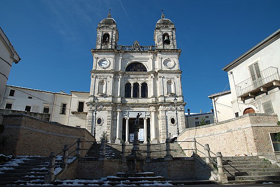 Il duomo, chiesa parrocchiale intitolata ai SS. Valentino e Damiano